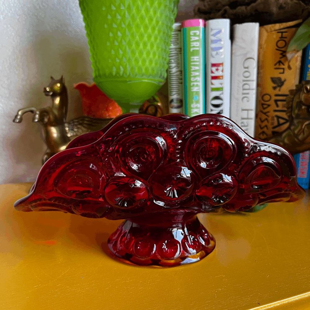 Vintage L.E. Smith Ruby Red Glass Moon and Stars Banana Boat Fruit Bowl